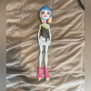 Mattel Monster High Skultimate Roller Maze Abbey Bominable 10.5-Inch Doll